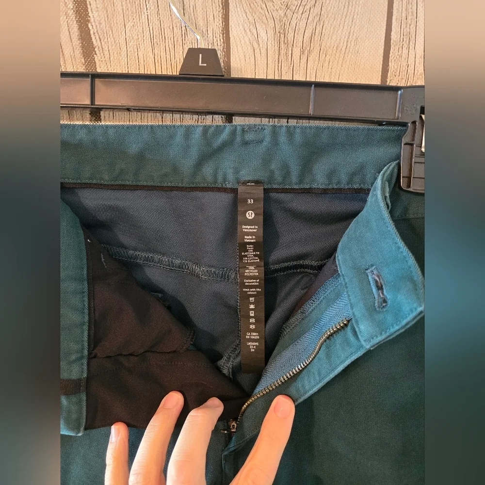 Lululemon Men’s ABC Slim Pant Dark Green Stretch Casual Pants Size 33